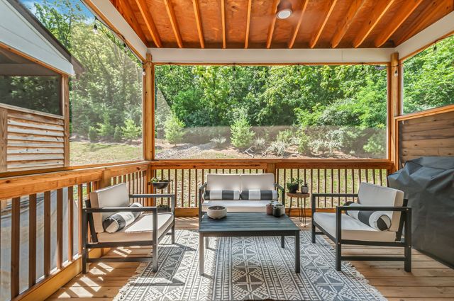 207 Stonecrest Cir, Nashville, TN 37209