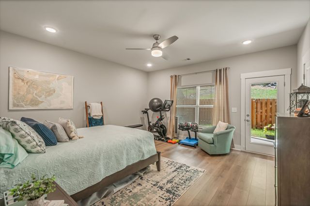 207 Stonecrest Cir, Nashville, TN 37209