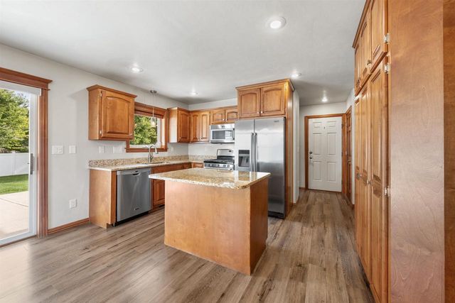 446 CORNELIUS DRIVE, Green Bay, WI 54311