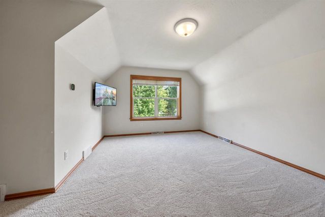 446 CORNELIUS DRIVE, Green Bay, WI 54311