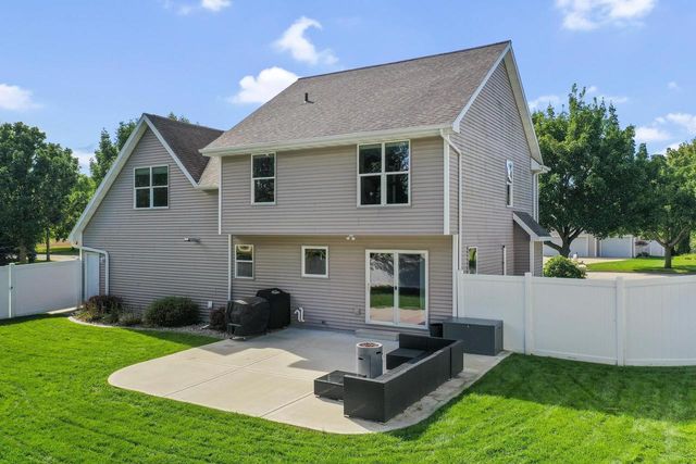 446 CORNELIUS DRIVE, Green Bay, WI 54311