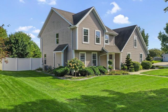 446 CORNELIUS DRIVE, Green Bay, WI 54311