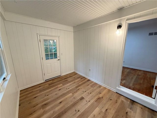 8107 Walnut Street, Kansas City, MO 64114