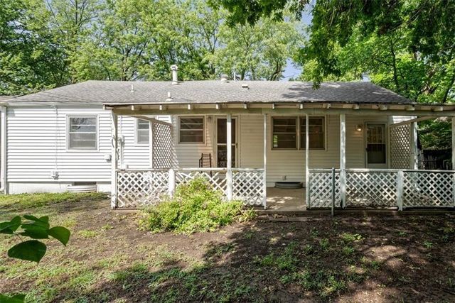 8107 Walnut Street, Kansas City, MO 64114