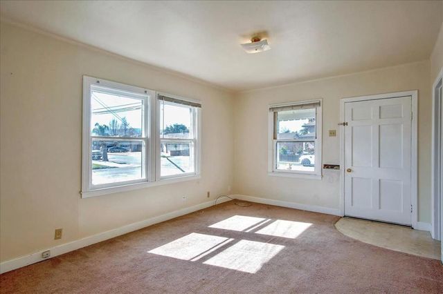 1099 Powell Street, Hollister, CA 95023