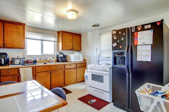 1099 Powell Street, Hollister, CA 95023