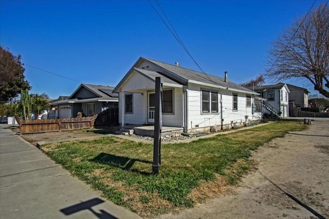 1099 Powell Street, Hollister, CA 95023