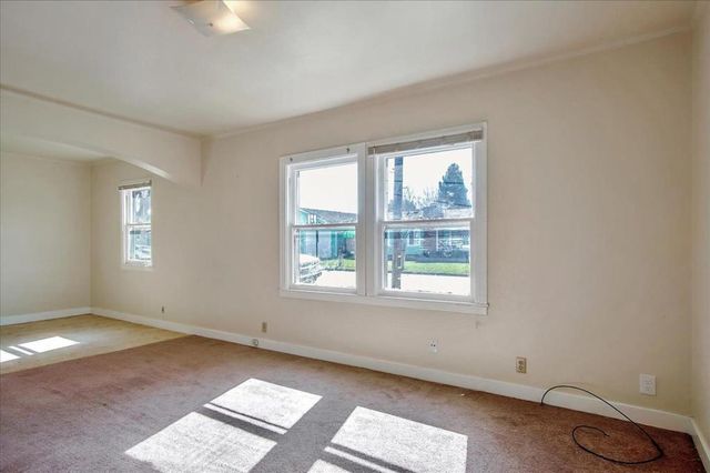 1099 Powell Street, Hollister, CA 95023