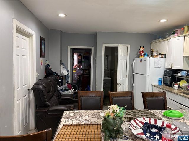 495 21st Avenue, Paterson, NJ 07513