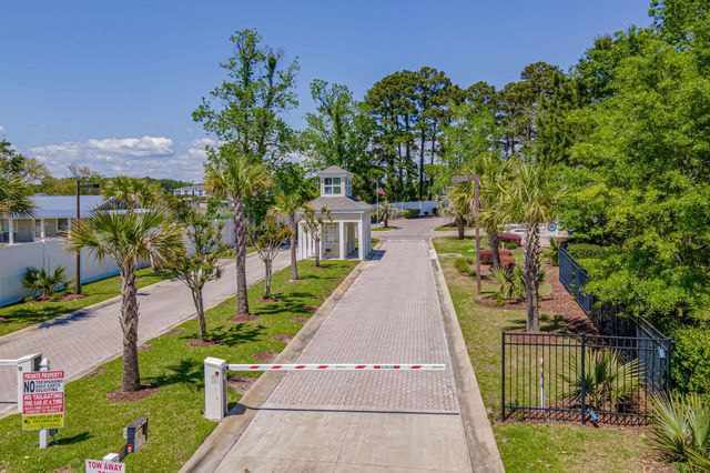 215 Landing Rd Apt A, North Myrtle Beach, SC 29582