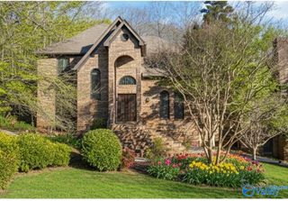 2703 Chandler Circle, Huntsville, AL 35801