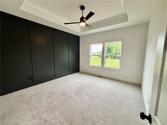 1204 NW 5th Street, Oak Grove, MO 64075