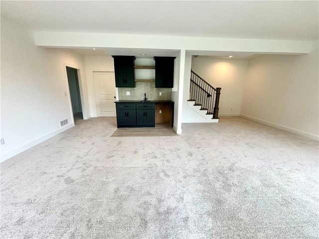 1204 NW 5th Street, Oak Grove, MO 64075