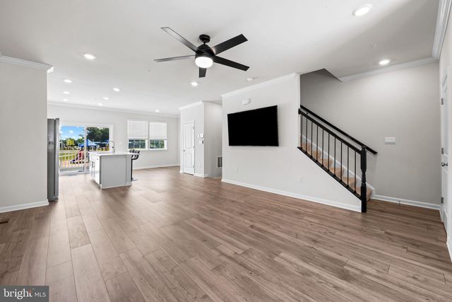 8327 DIETER DR, Rosedale, MD 21237