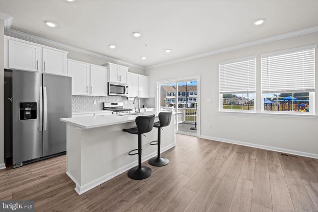 8327 DIETER DR, Rosedale, MD 21237