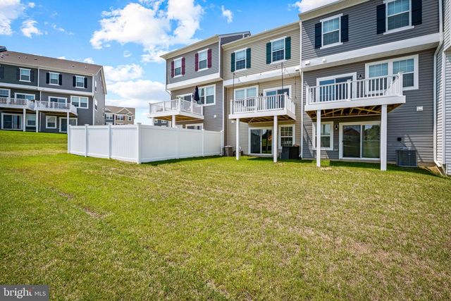 8327 DIETER DR, Rosedale, MD 21237