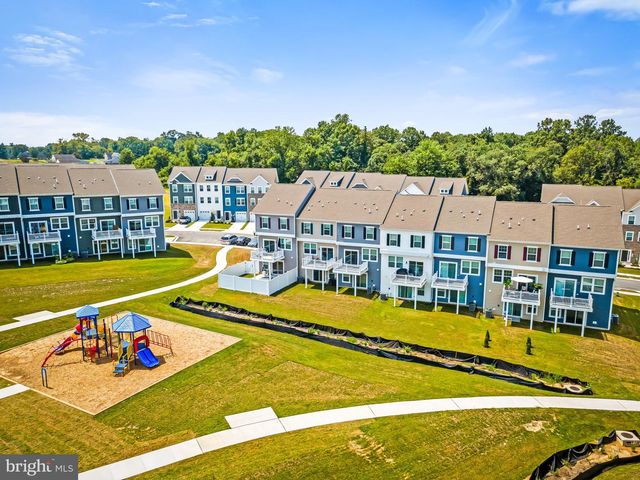 8327 DIETER DR, Rosedale, MD 21237