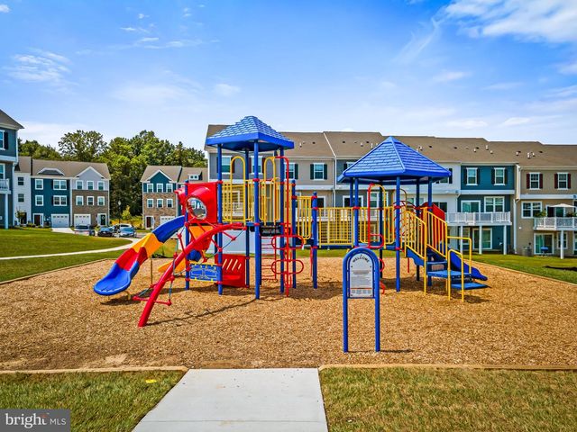 8327 DIETER DR, Rosedale, MD 21237