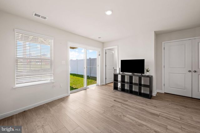 8327 DIETER DR, Rosedale, MD 21237