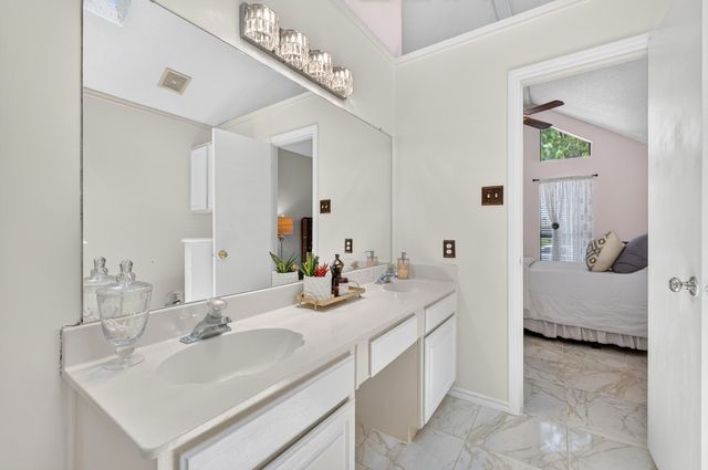 1444 Homestead Lane, Carrollton, TX 75007