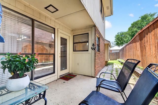 1444 Homestead Lane, Carrollton, TX 75007