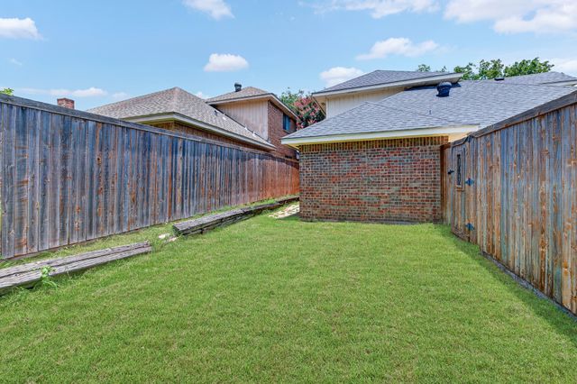 1444 Homestead Lane, Carrollton, TX 75007