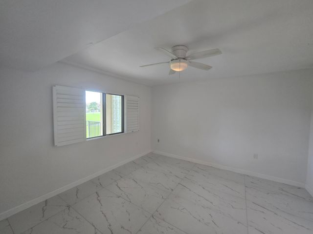 901 Seafarer Circle 104, Jupiter, FL 33477