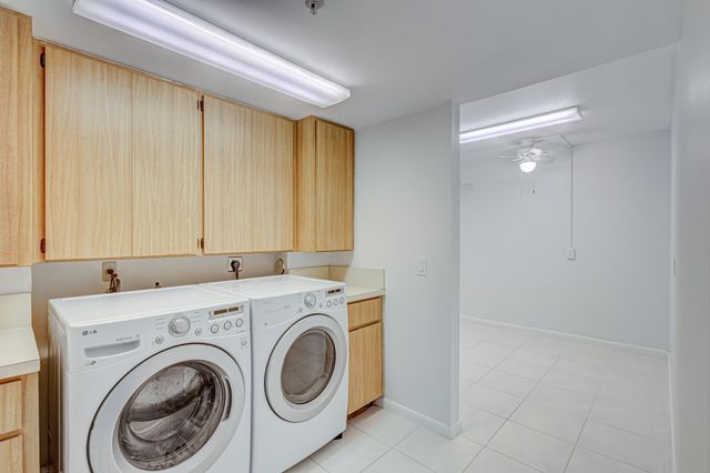 901 Seafarer Circle 104, Jupiter, FL 33477