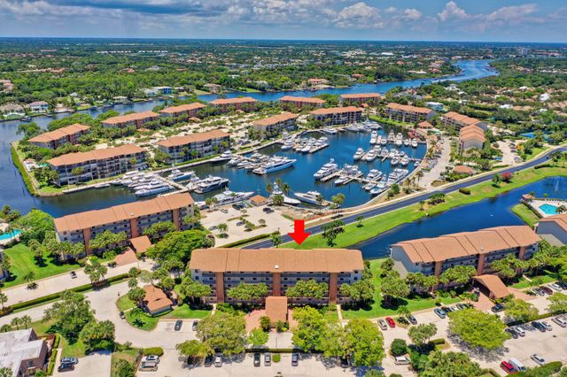 901 Seafarer Circle 104, Jupiter, FL 33477