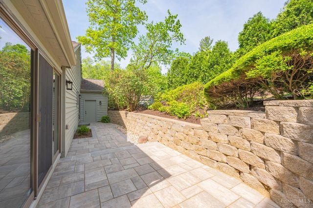 9 Falling Brook Lane, Blue Ash, OH 45241