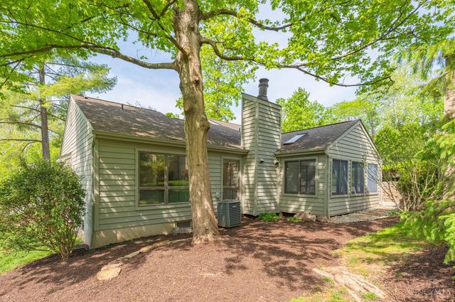9 Falling Brook Lane, Blue Ash, OH 45241