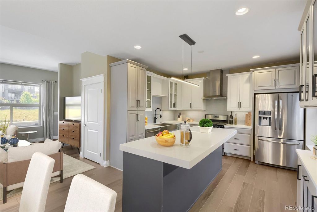 Image 14 of property listing at 10142 Belvedere Loop, Lone Tree, CO 80124