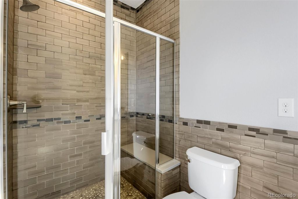 Image 20 of property listing at 10142 Belvedere Loop, Lone Tree, CO 80124