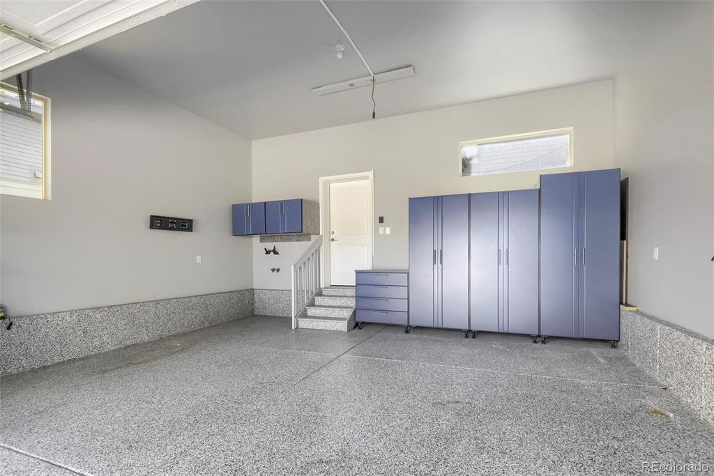 Image 32 of property listing at 10142 Belvedere Loop, Lone Tree, CO 80124