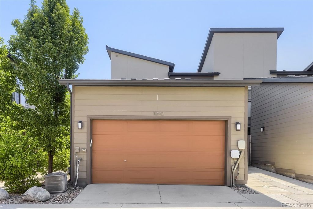 Image 33 of property listing at 10142 Belvedere Loop, Lone Tree, CO 80124