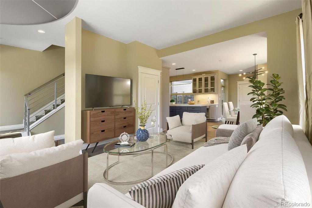 Image 8 of property listing at 10142 Belvedere Loop, Lone Tree, CO 80124