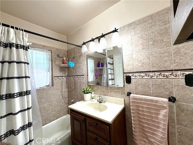 4020 Josephine, Lynwood, CA 90262