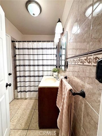 4020 Josephine, Lynwood, CA 90262