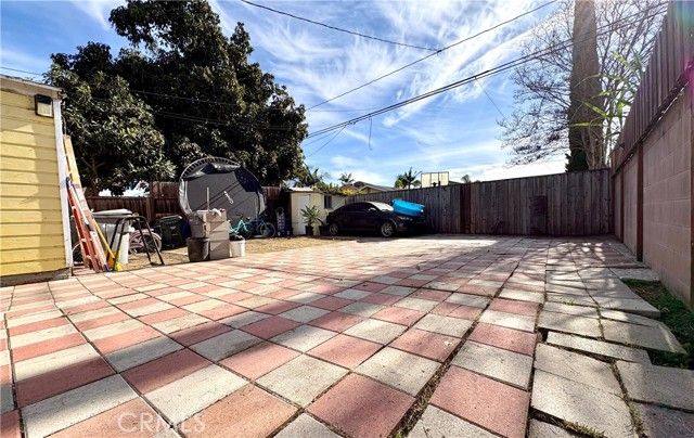 4020 Josephine, Lynwood, CA 90262