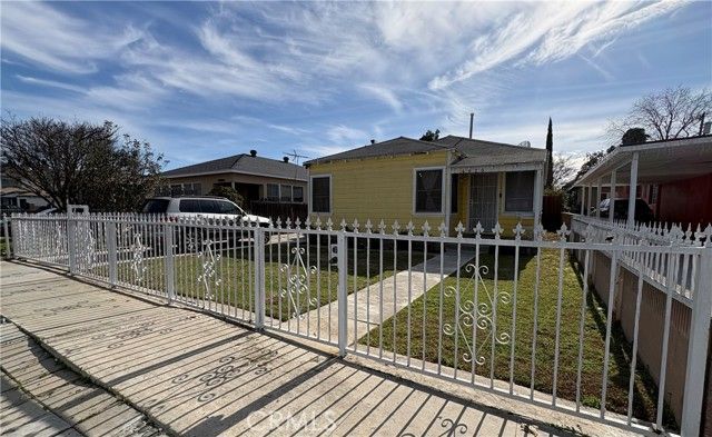 4020 Josephine, Lynwood, CA 90262