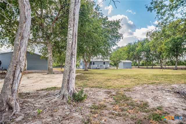 190 Hood Road, Inez, TX 77968