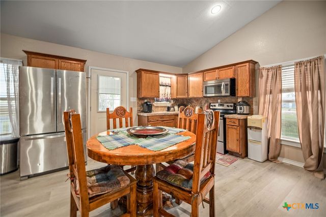 190 Hood Road, Inez, TX 77968