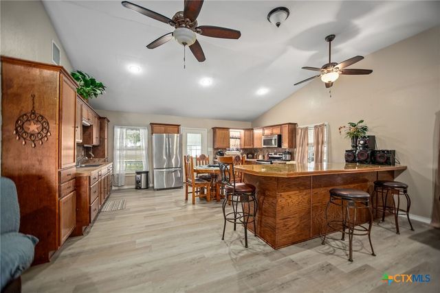 190 Hood Road, Inez, TX 77968