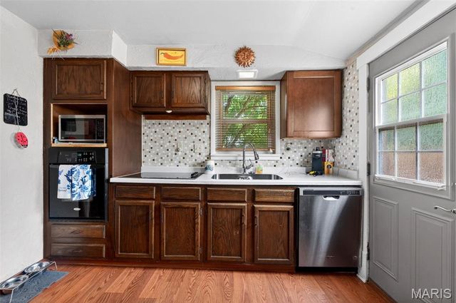 700 Adams Street, St Charles, MO 63301