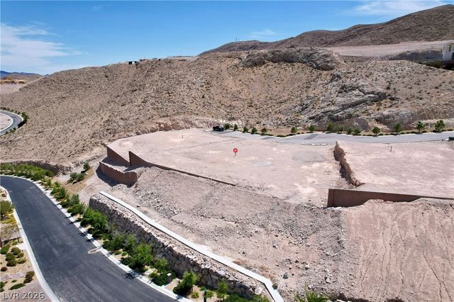 18 Mountain View Drive, Las Vegas, NV 89141