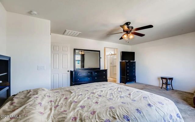 6144 W Freeway Lane, Glendale, AZ 85302