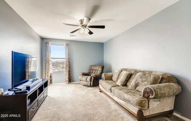 6144 W Freeway Lane, Glendale, AZ 85302