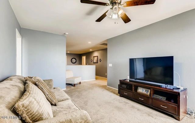 6144 W Freeway Lane, Glendale, AZ 85302