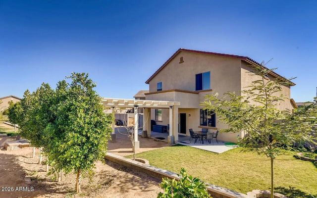 6144 W Freeway Lane, Glendale, AZ 85302