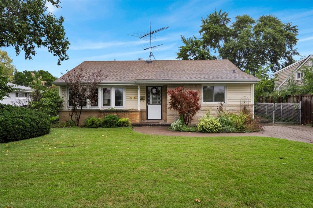 7348 Davis Street, Morton Grove, IL 60053 — photo 2